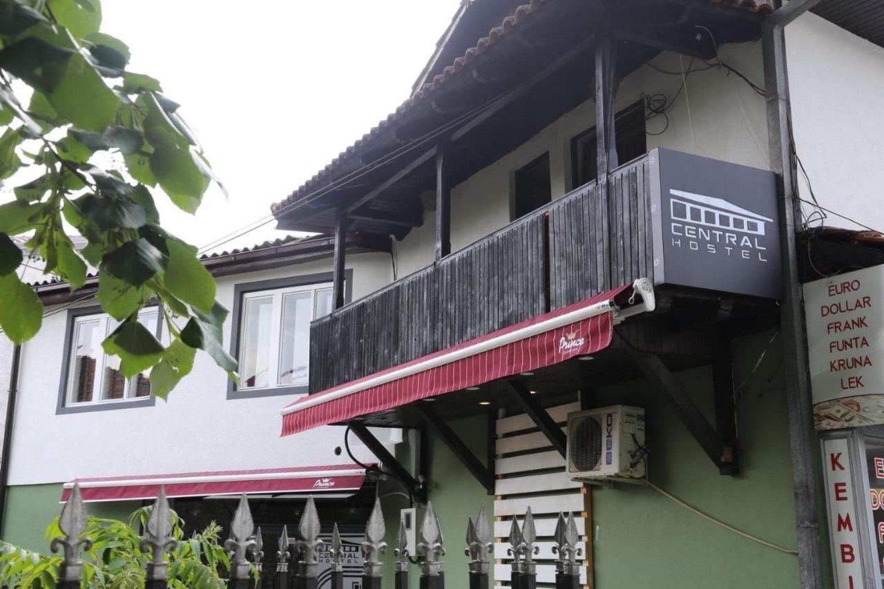 Central Hostel Печ Екстериор снимка