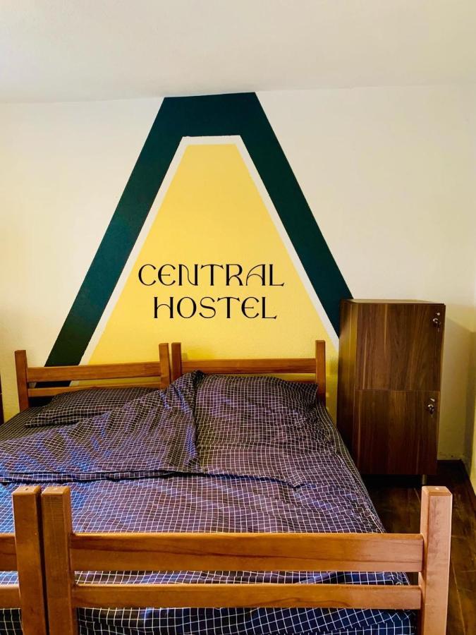 Central Hostel Печ Екстериор снимка