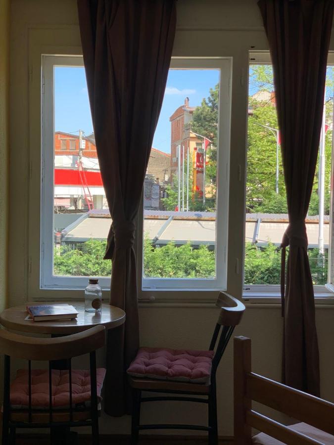 Central Hostel Печ Екстериор снимка